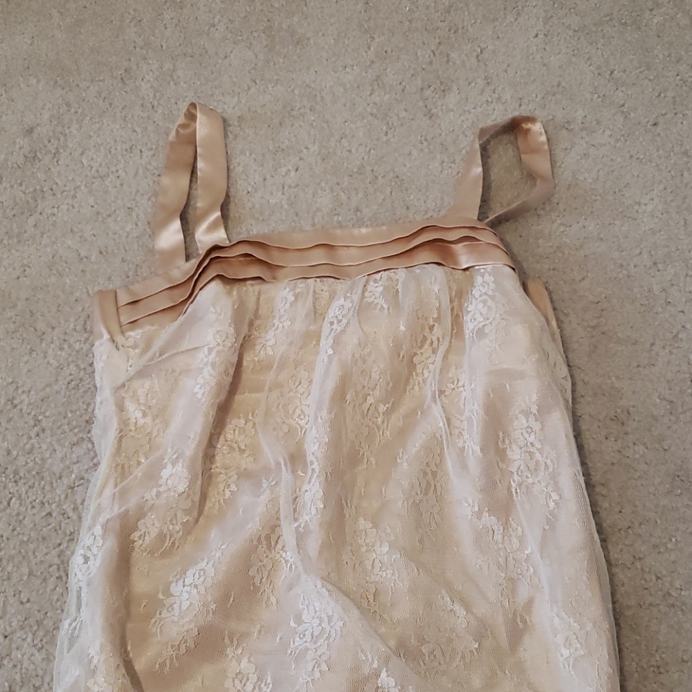 Gold tanktop